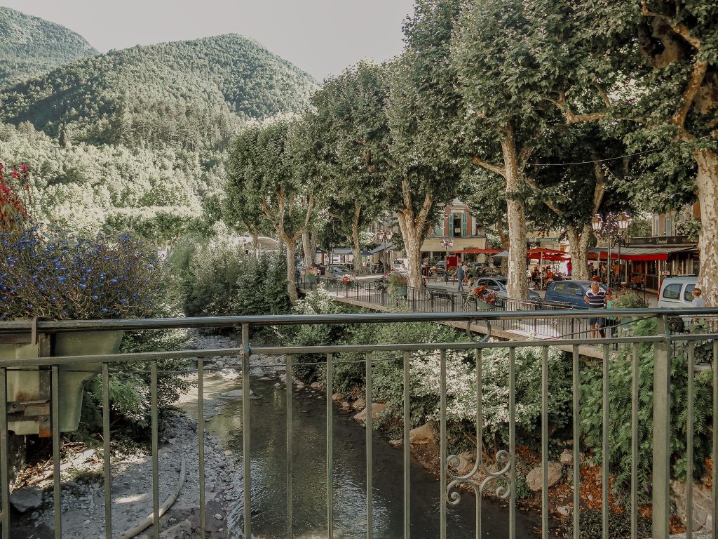 La Roudoule, rivière qui traverse le village et le Var et Puget-Théniers.